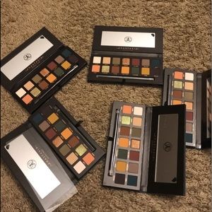 5 ANASTASIA PALATTES